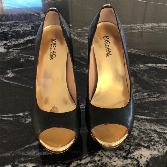 Micheal Kors Platform Peep Toe Heels - Picture 2 of 4